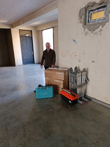 კონდიციონერის მონტაჟი-დემონტაჟი